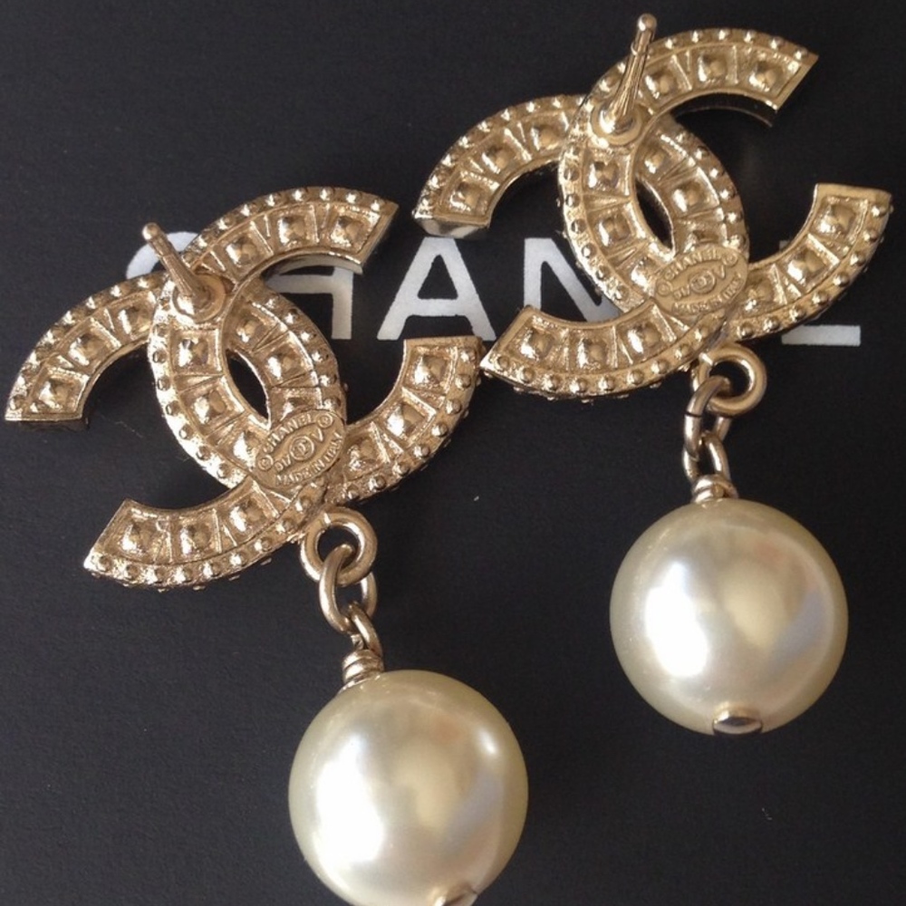 Chanel crystal cc pearl dangle earrings - Picture 3 of 5
